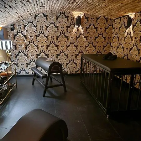 Le Boudoir D'olympe Erotico-romantique Apartman *